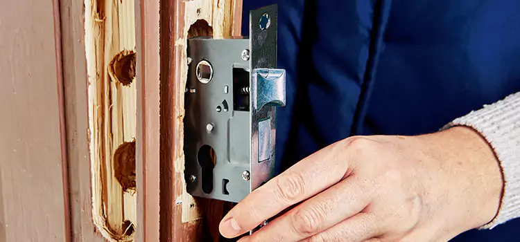 Garage Door Lock Replacement West Hartford